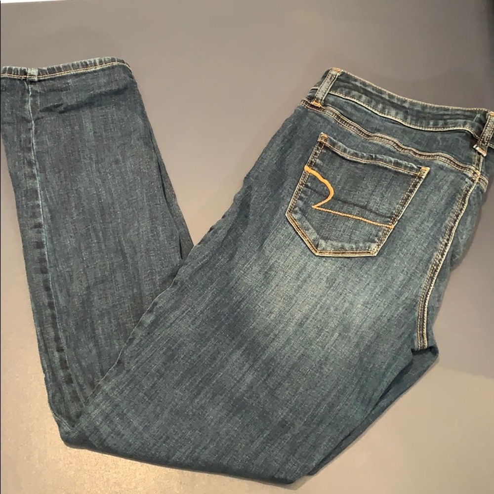 American Eagle Skinny Jeggings. Medium wash